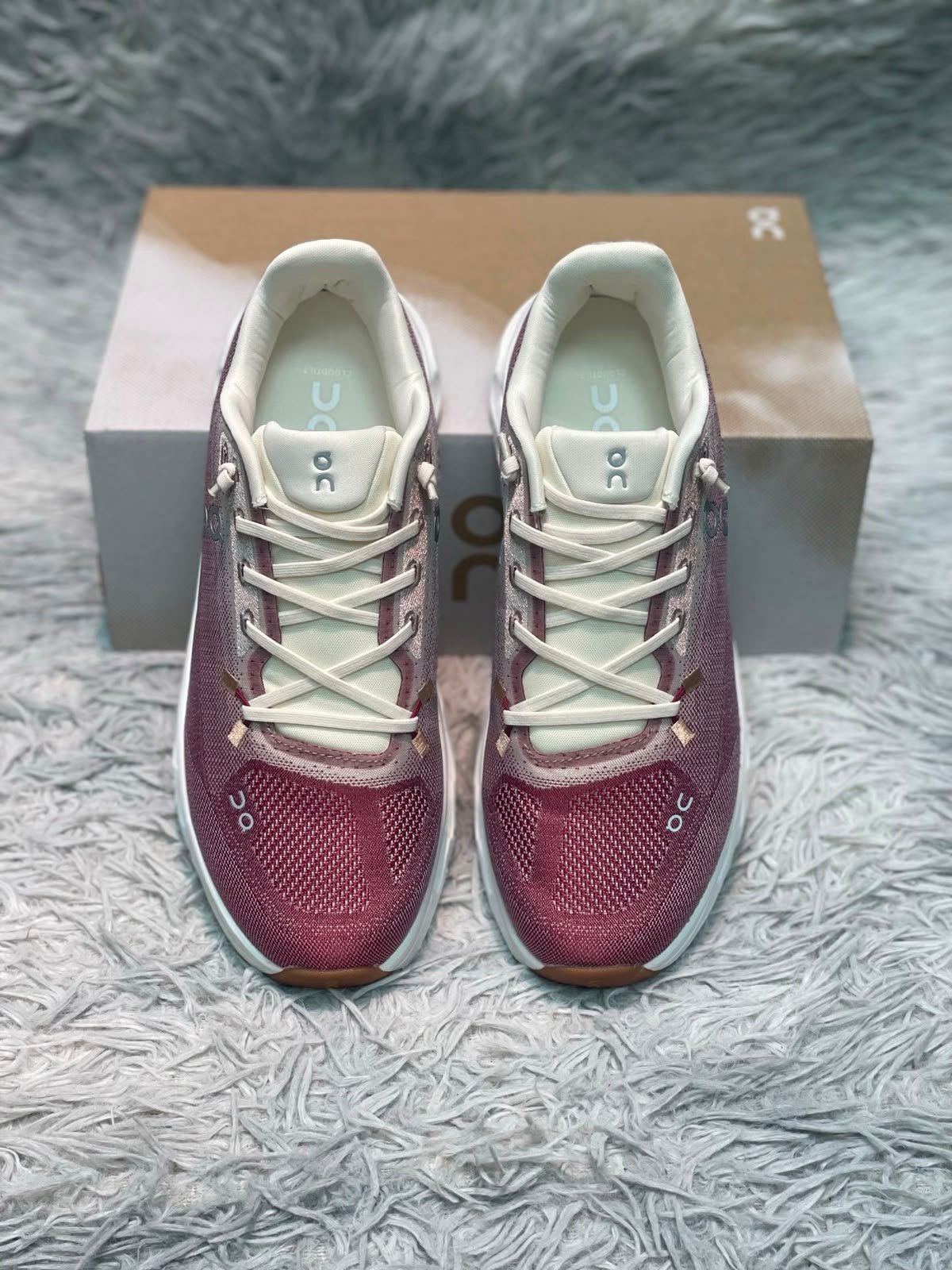 Cloudtilt LOEWE 2 Sneakers Bordeaux Creme White