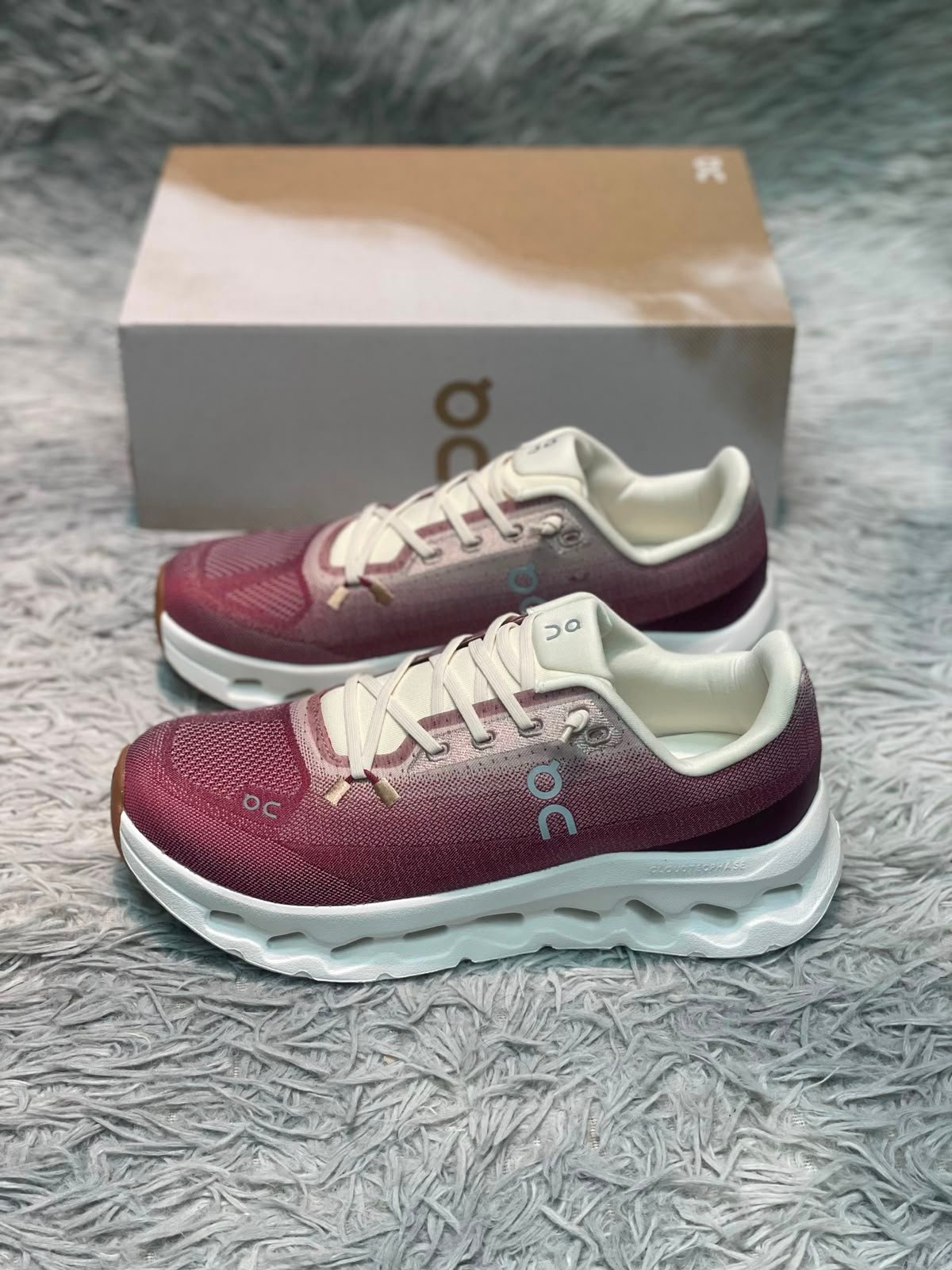 Cloudtilt LOEWE 2 Sneakers Bordeaux Creme White