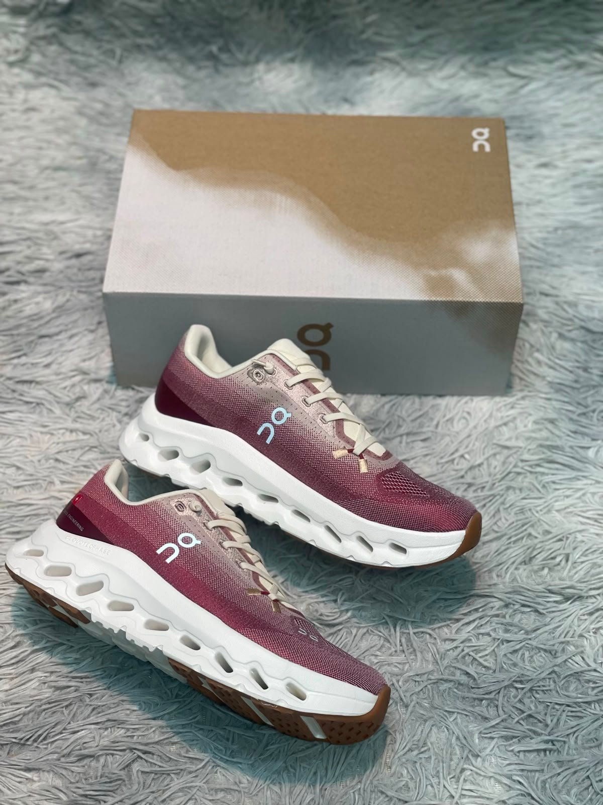 Cloudtilt LOEWE 2 Sneakers Bordeaux Creme White