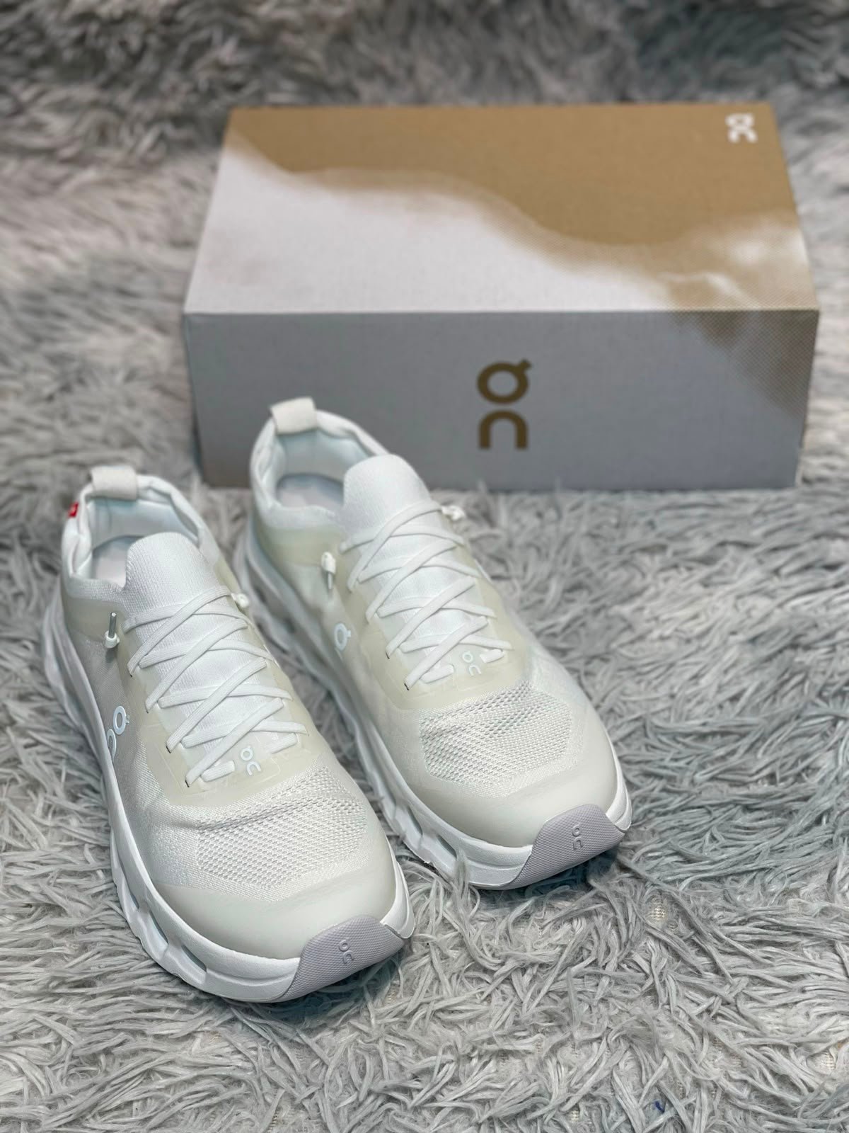 Cloudtilt Sneakers White