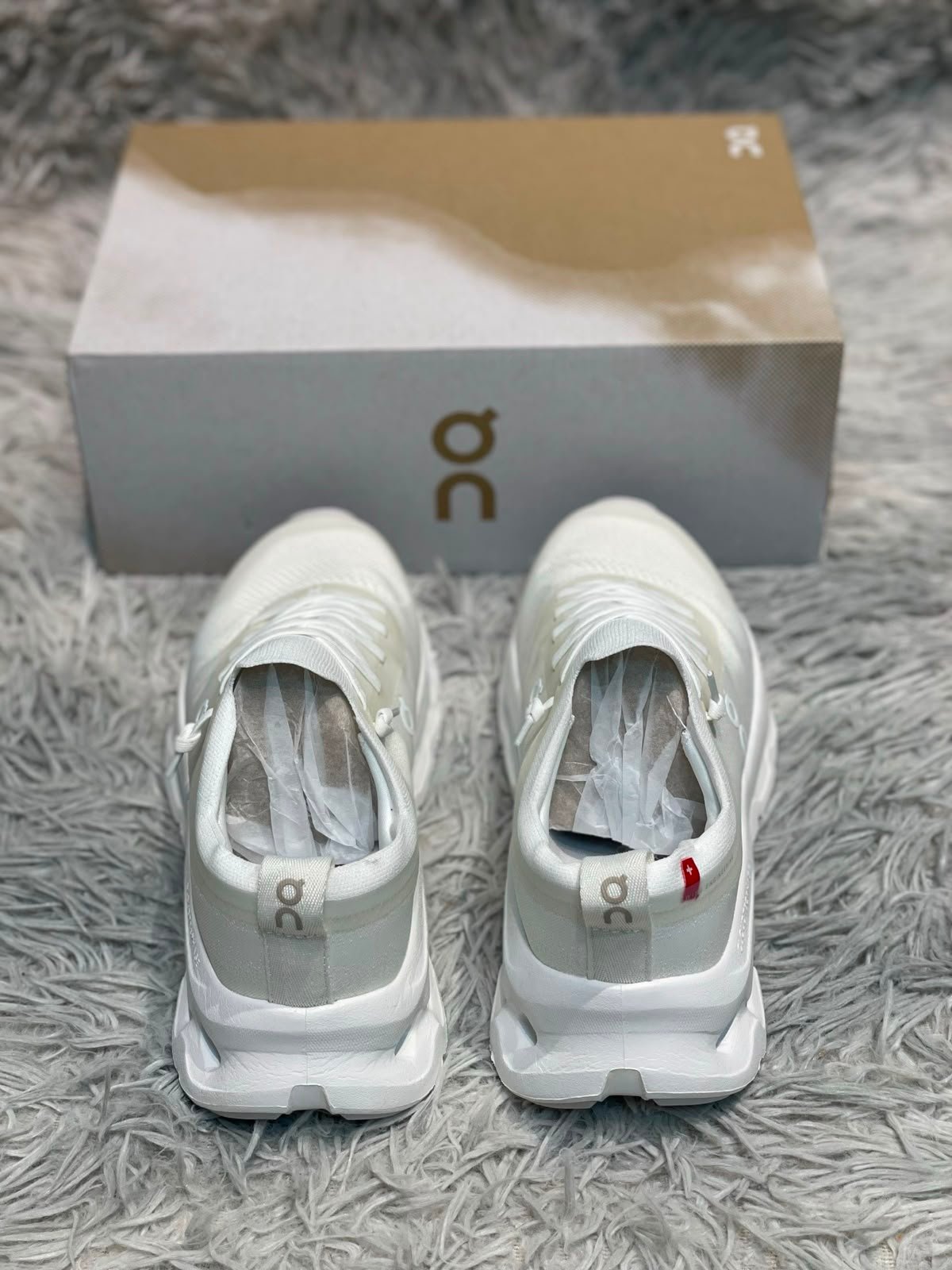 Cloudtilt Sneakers White