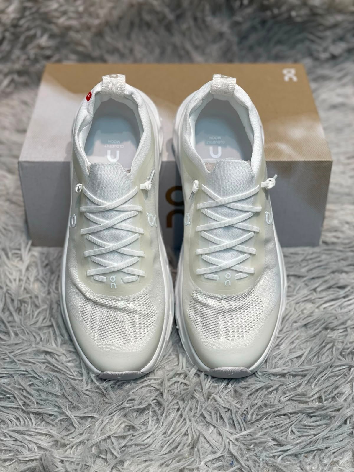 Cloudtilt Sneakers White