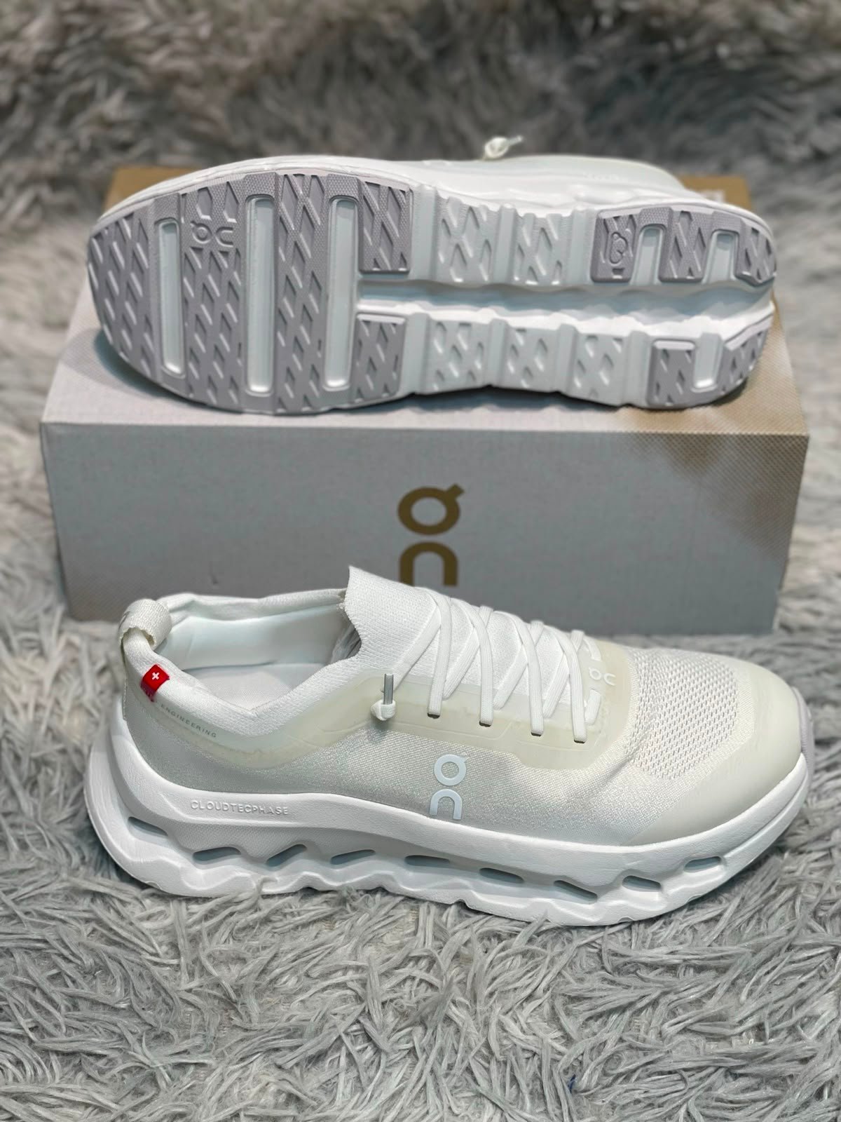 Cloudtilt Sneakers White