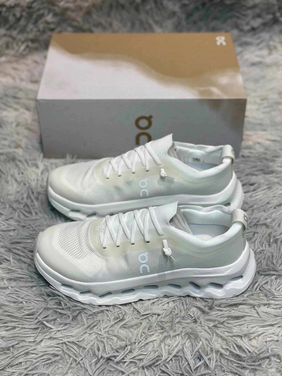 Cloudtilt Sneakers White