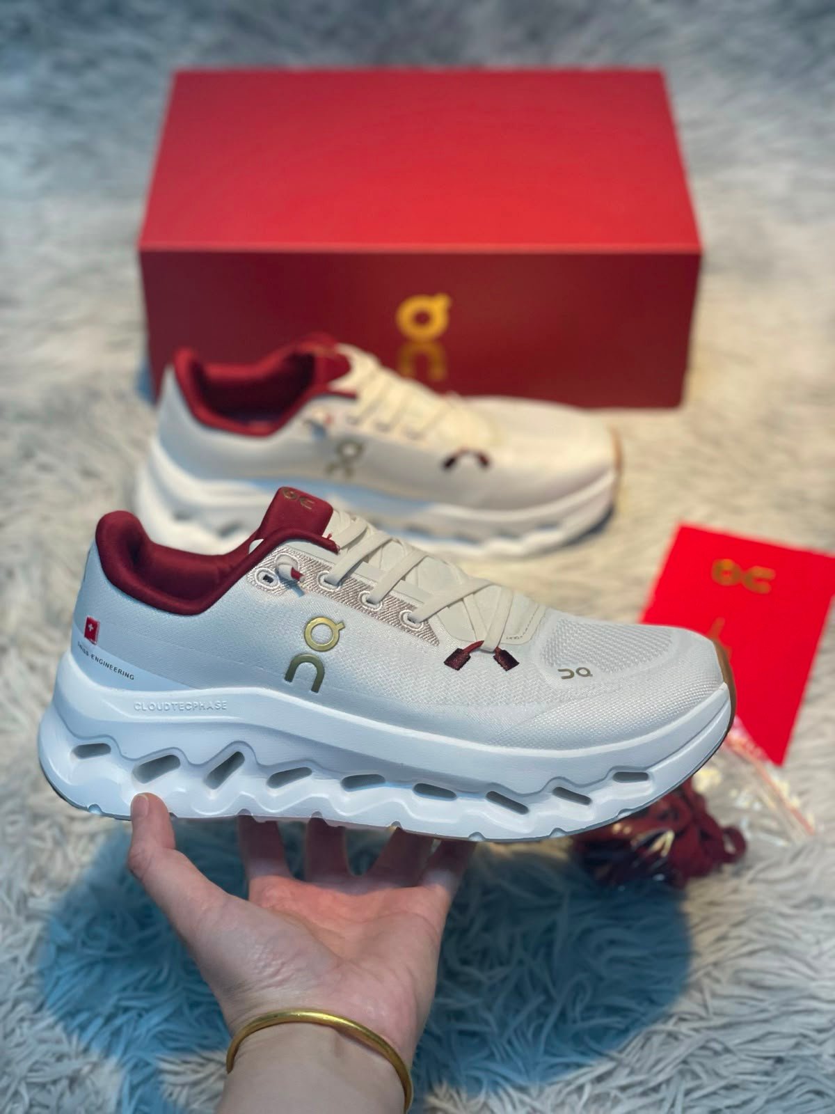 Cloudtilt Sneakers Bordeaux White