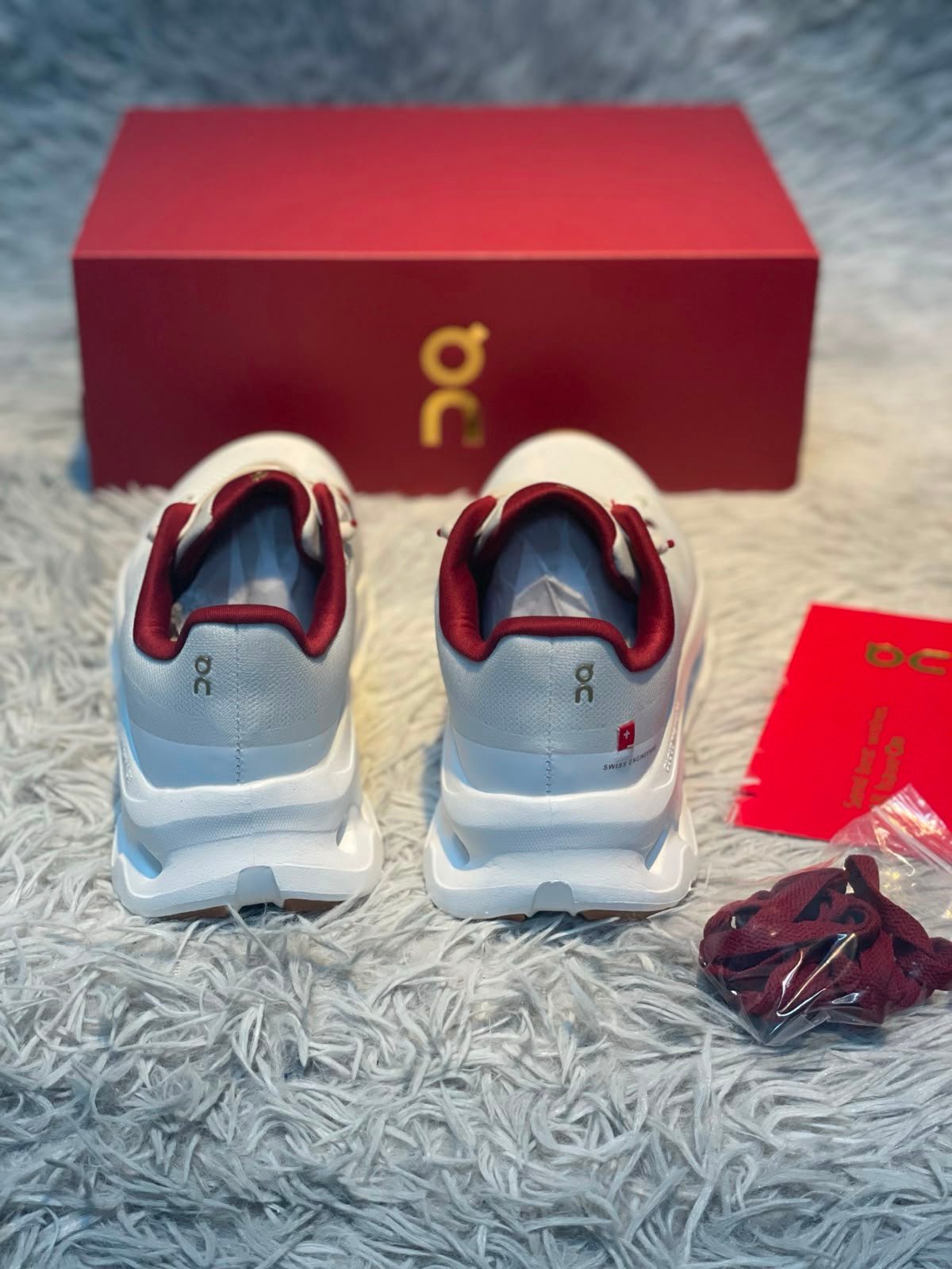 Cloudtilt Sneakers Bordeaux White
