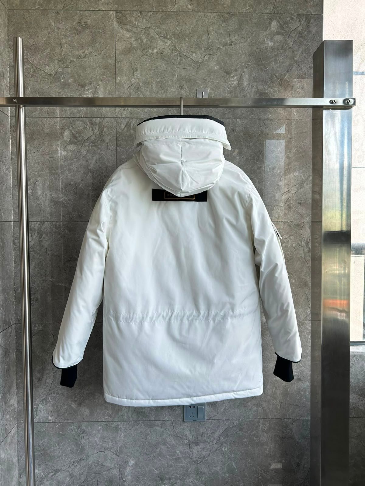Expedition Parka White