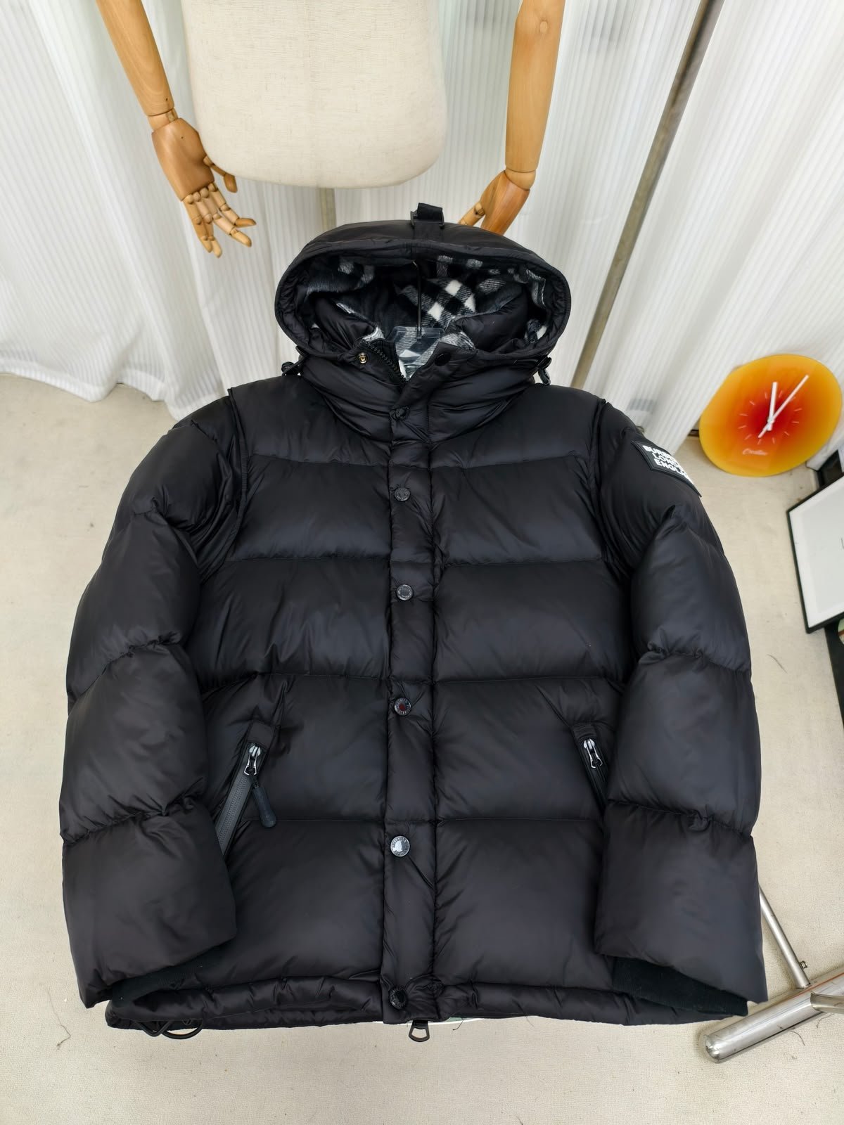Lockwell Detachable Sleeves Puffer Jacket Black