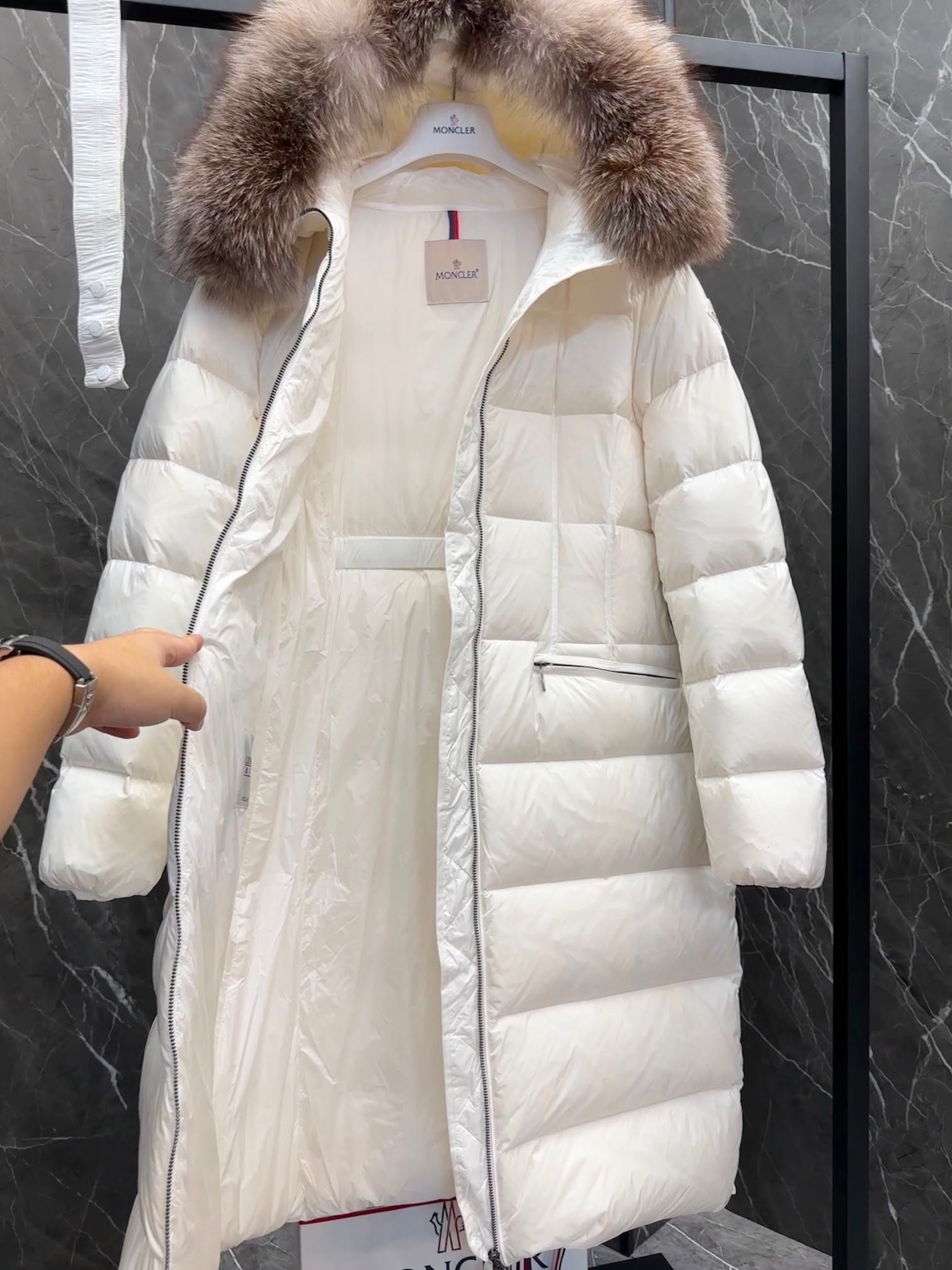 Boedic Long Puffer Jacket White