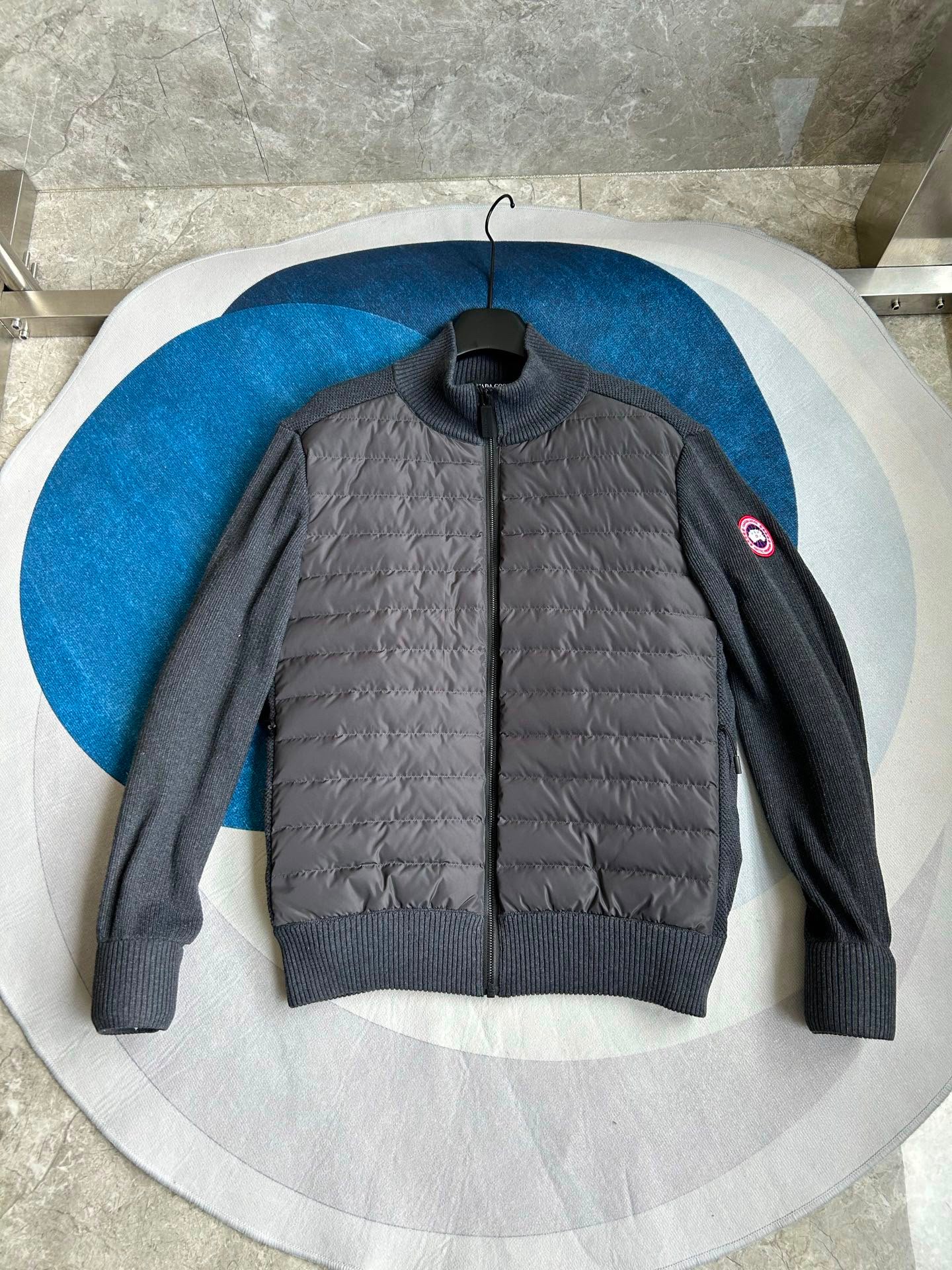 HyBridge Huron Red Logo Knit Jacket Grey