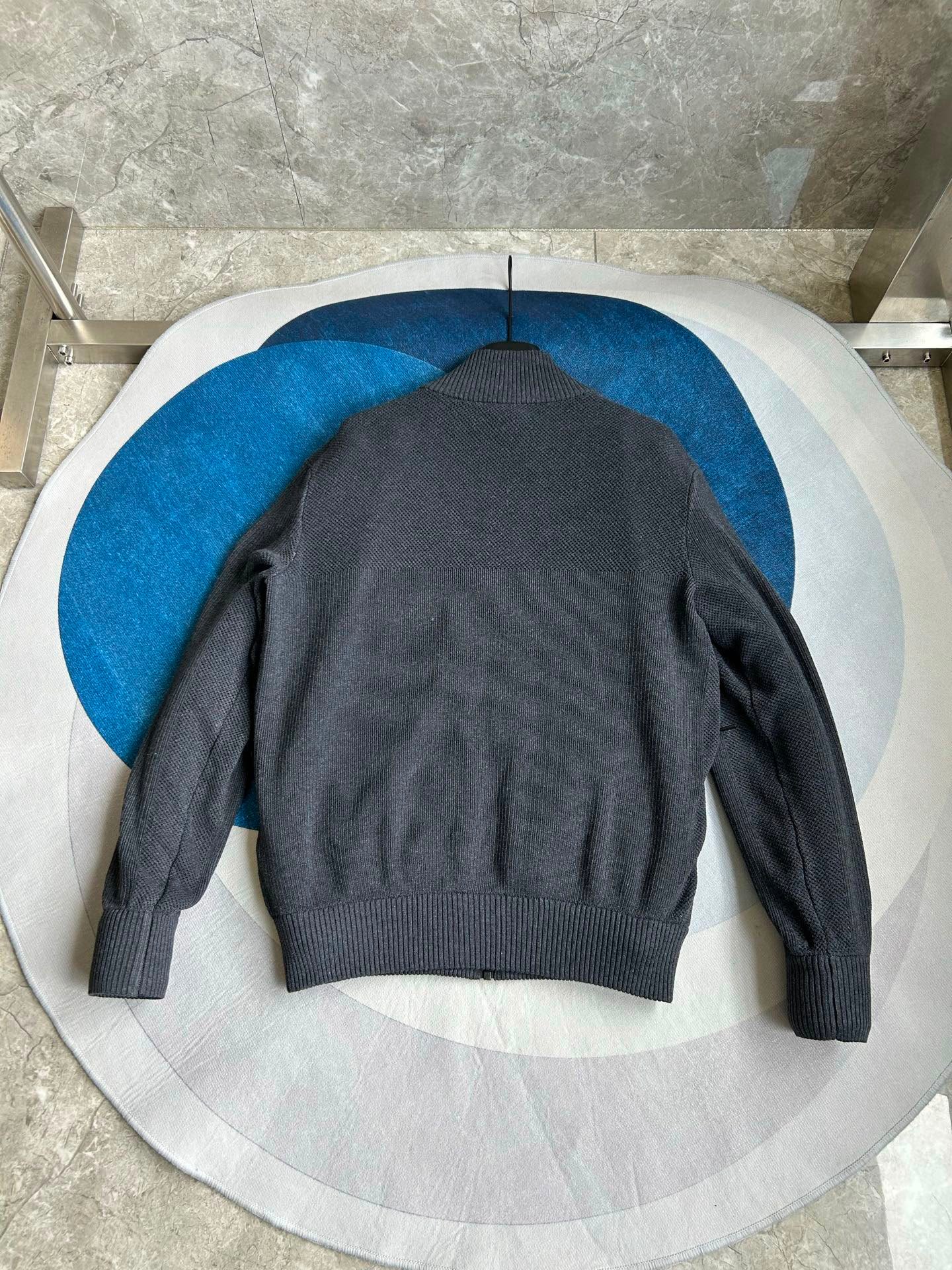 HyBridge Huron Red Logo Knit Jacket Grey