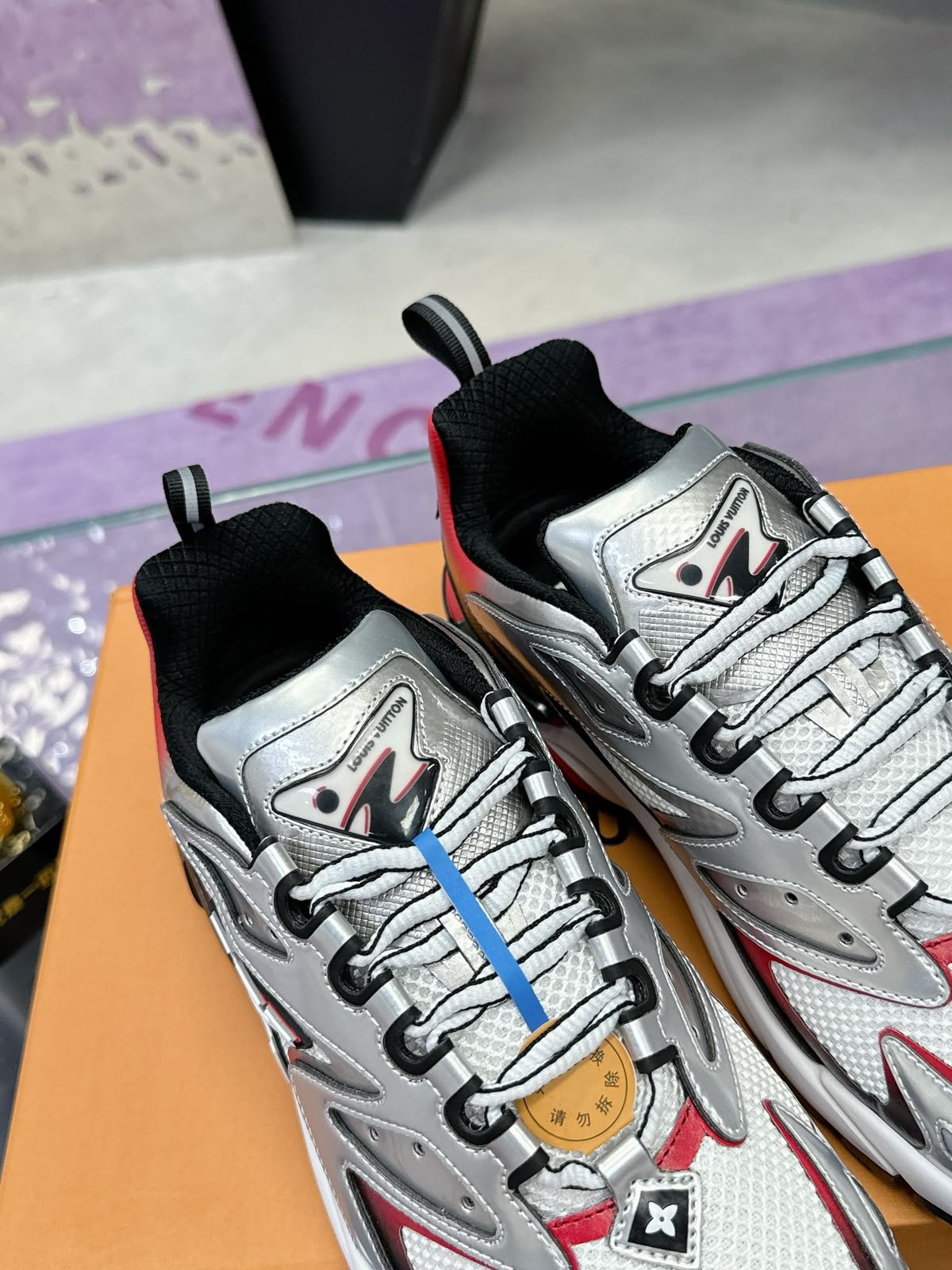 Runner Tatic Sneaker Silver Red