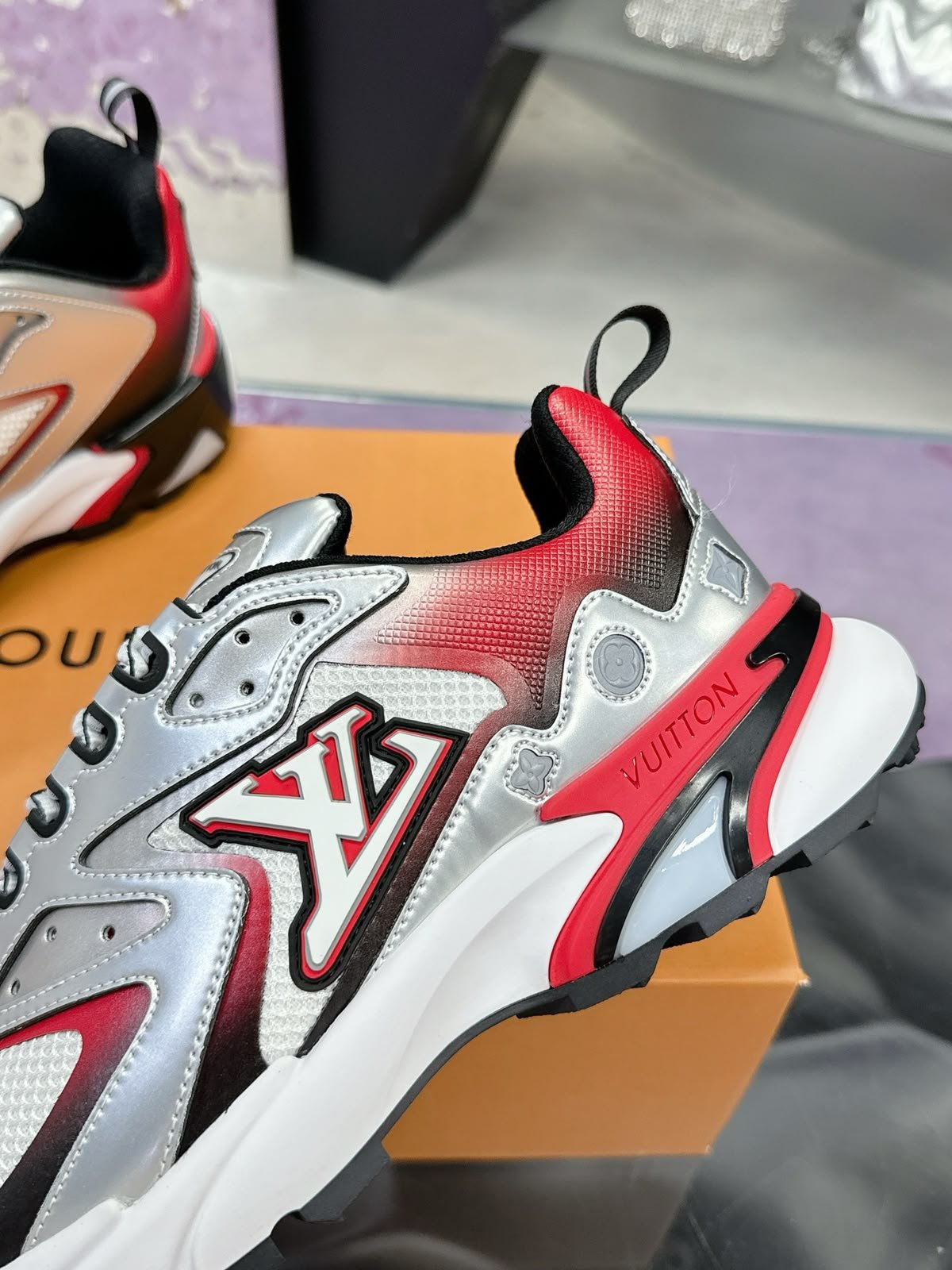 Runner Tatic Sneaker Silver Red