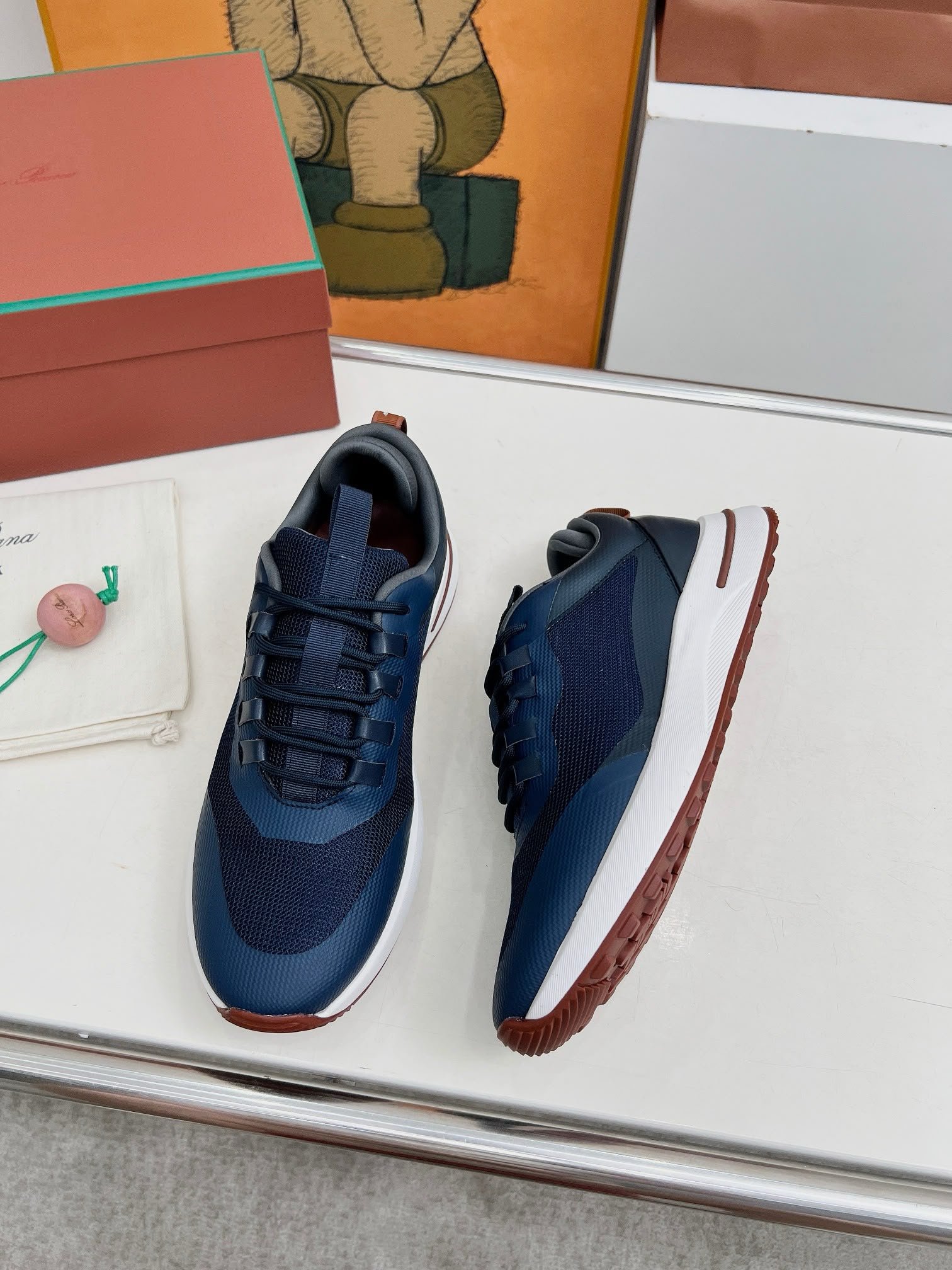 Weekend Walk Sneaker Navy Blue