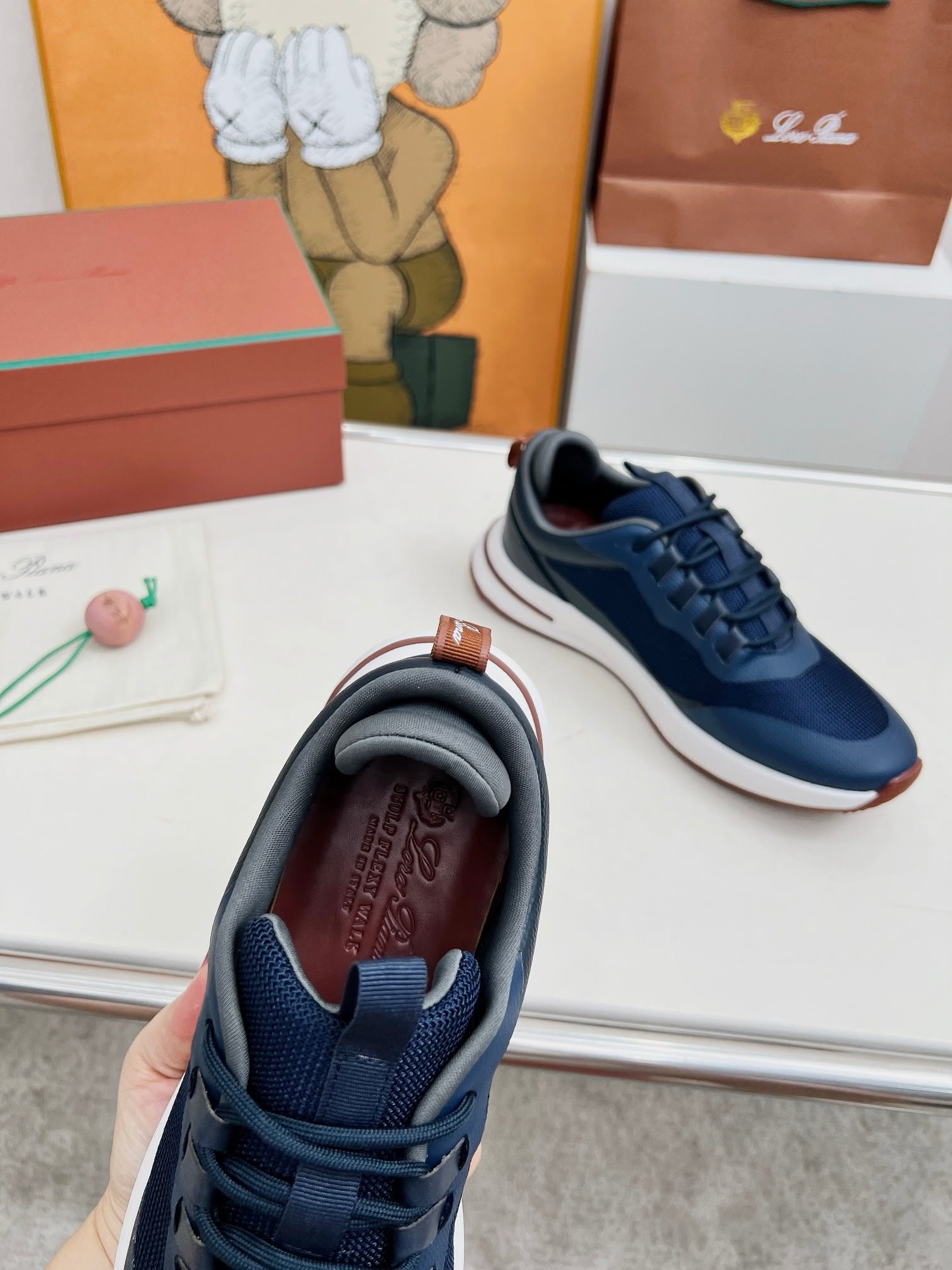 Weekend Walk Sneaker Navy Blue