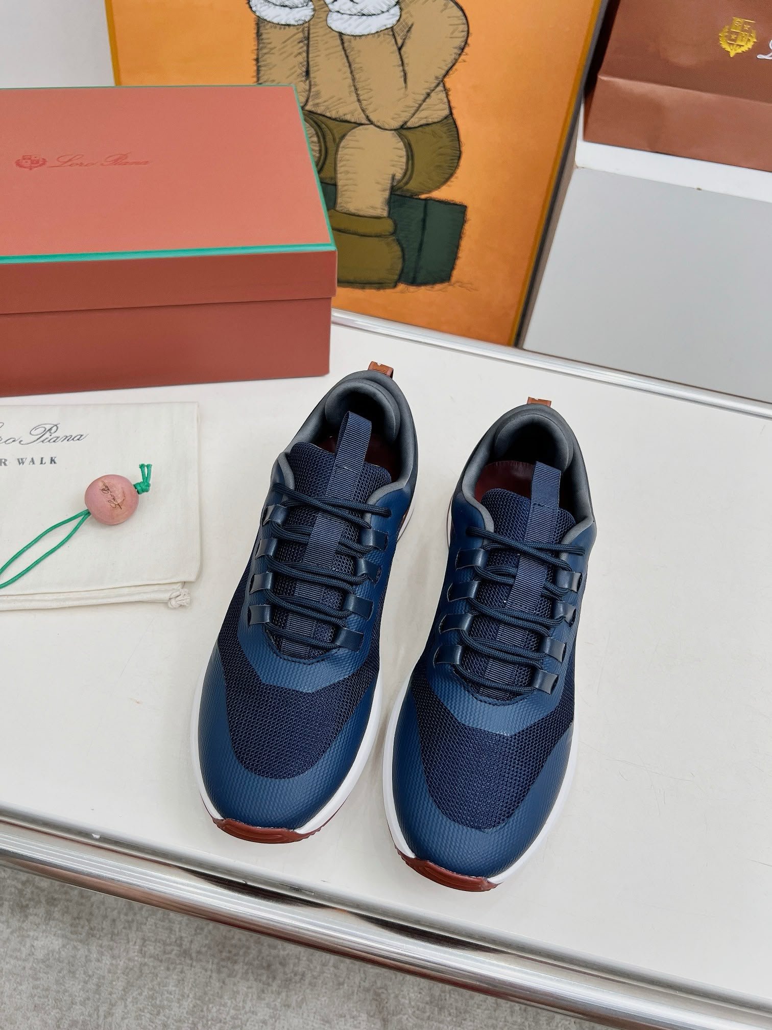 Weekend Walk Sneaker Navy Blue