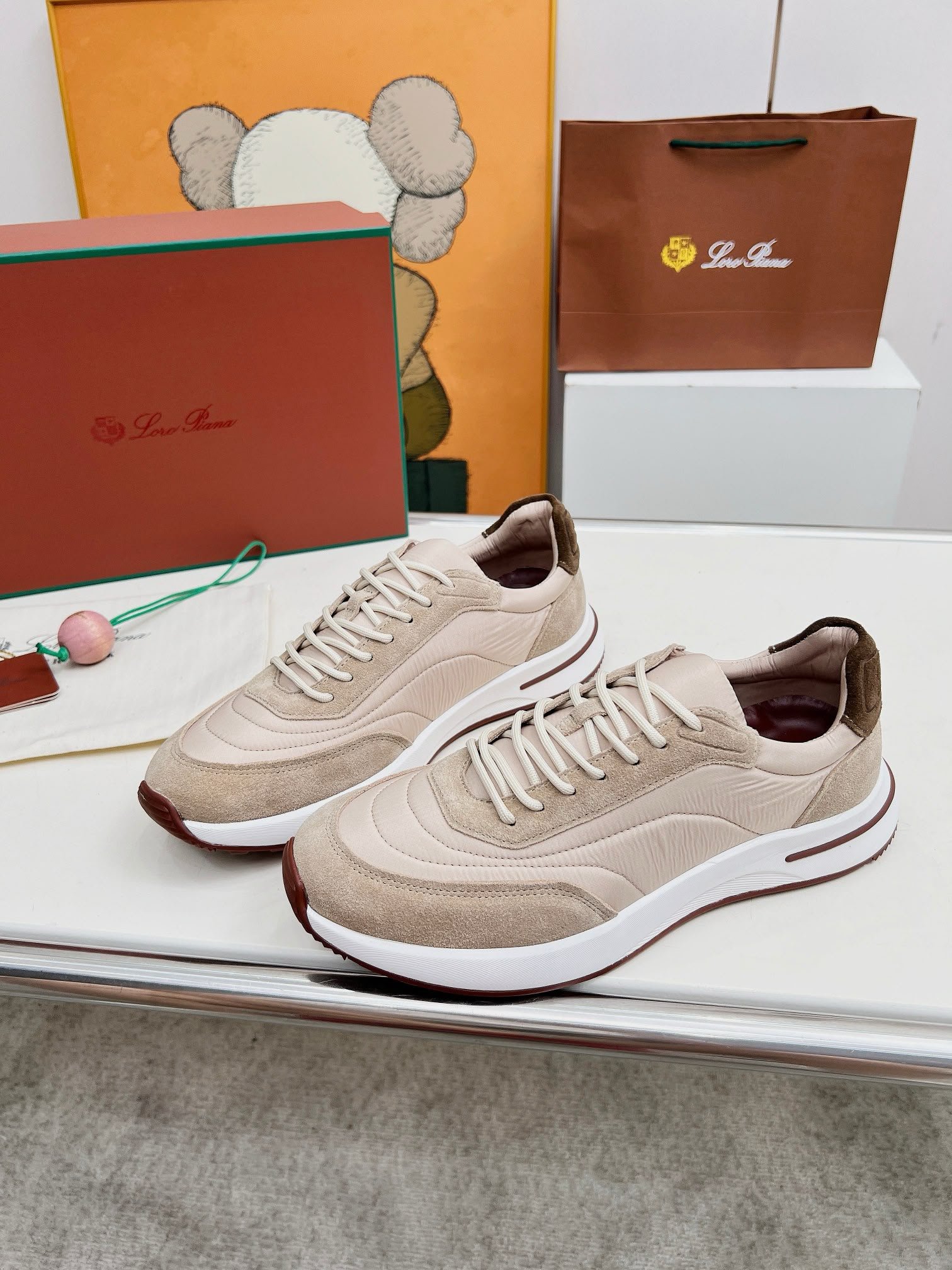 Week End Walk Suede Sneakers Creme Beige