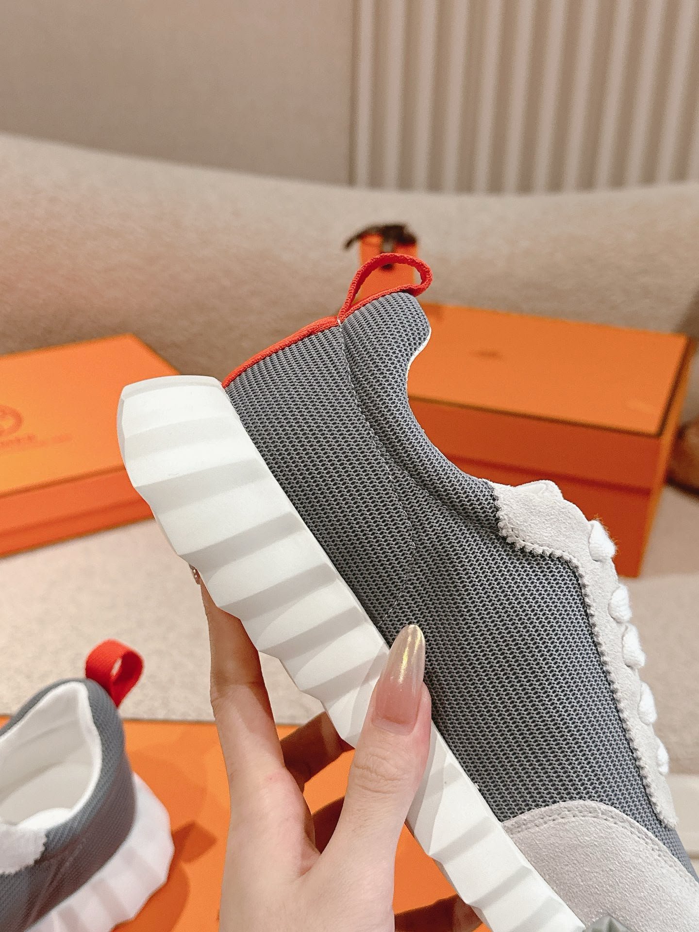 Bouncing Sneakers Red Grey White