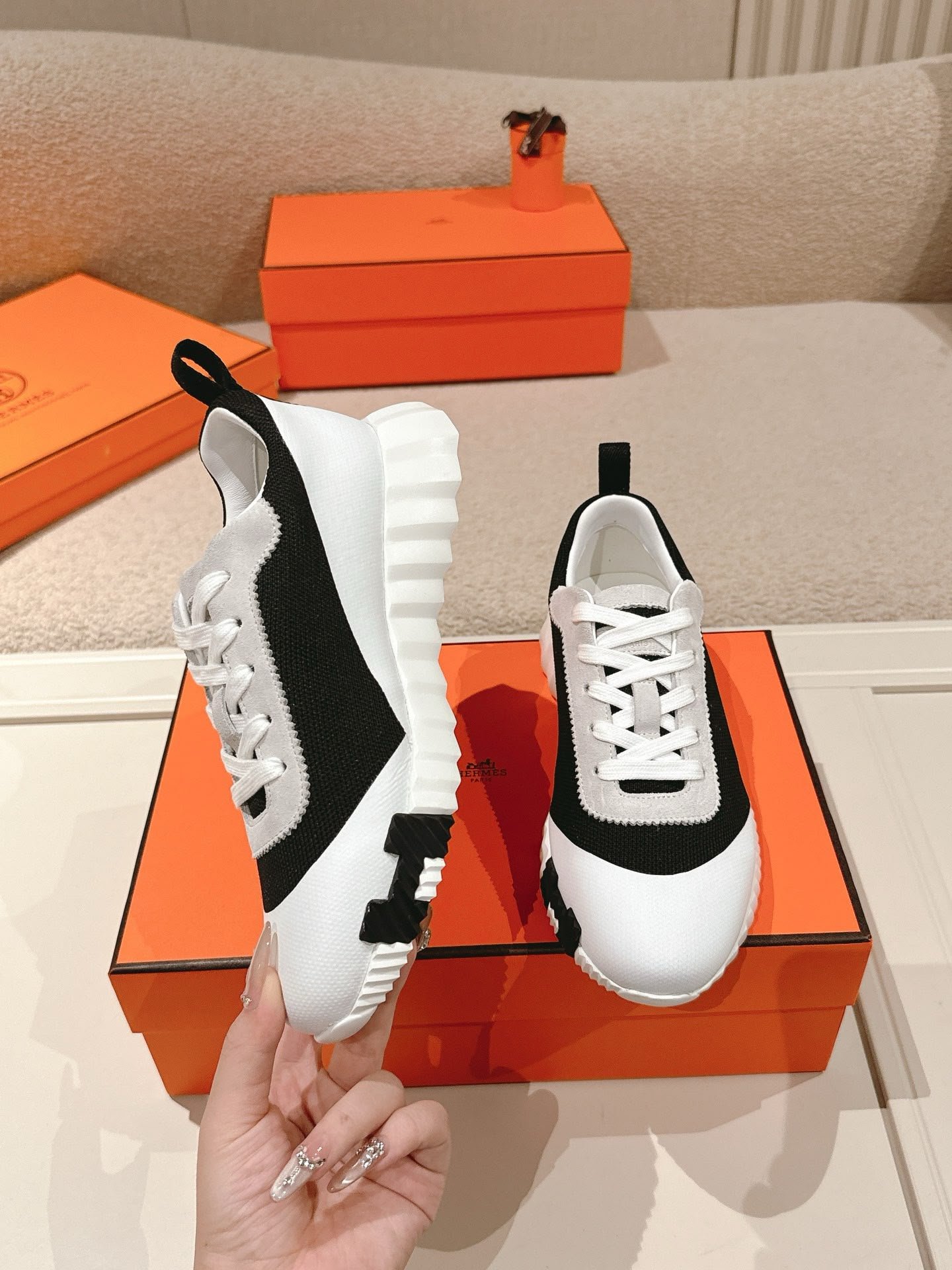 Bouncing Sneakers Black White Orange
