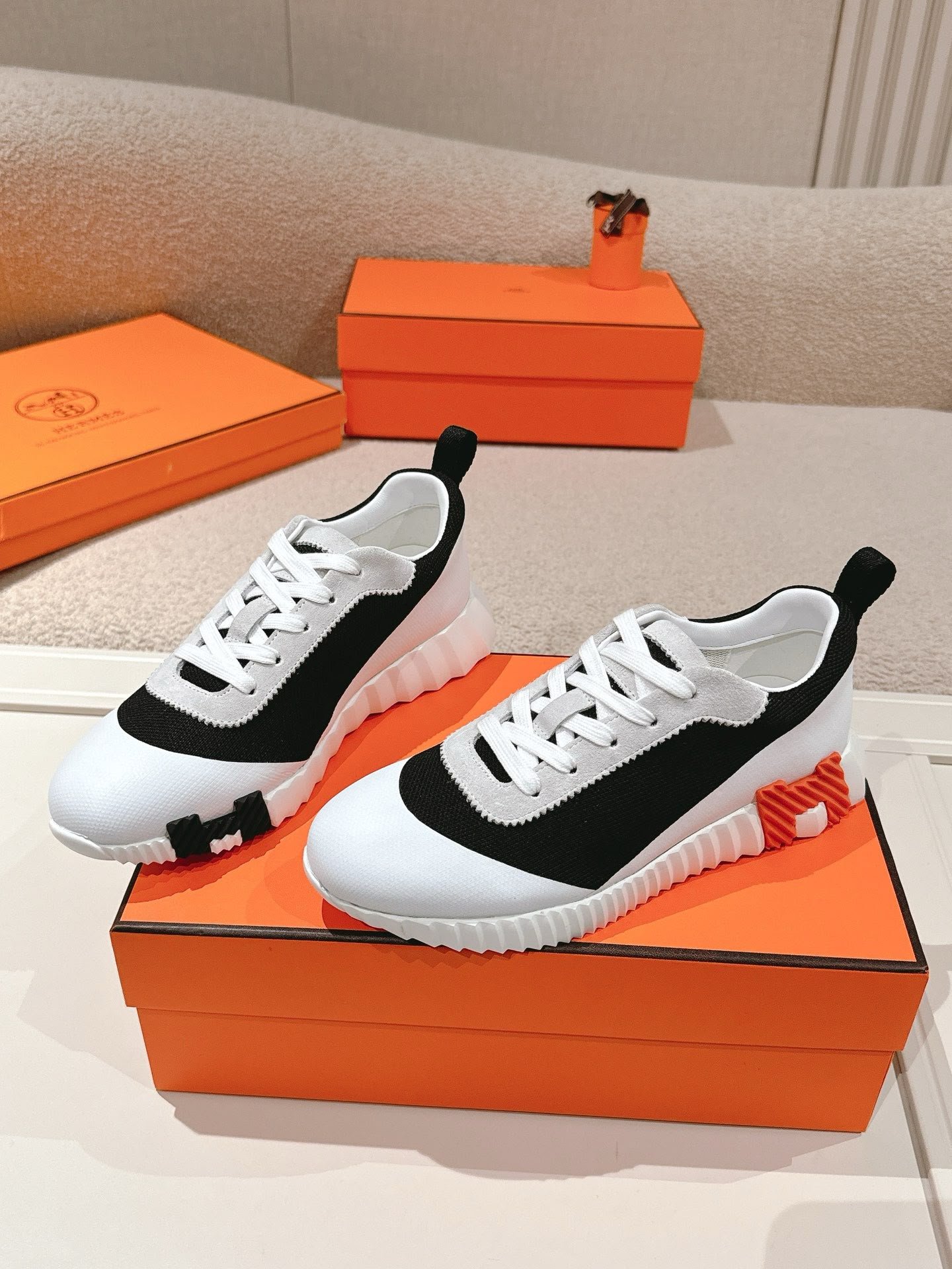 Bouncing Sneakers Black White Orange