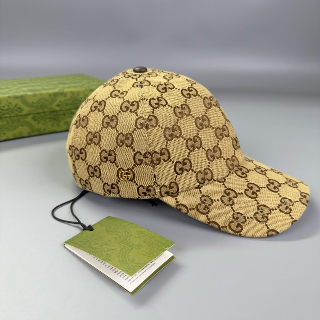GG Canvas Pet Beige