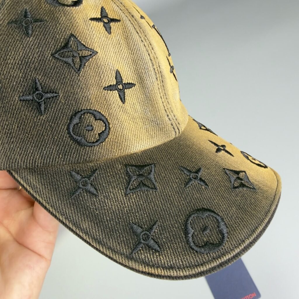 Monogram Denim Pet Brown Oker