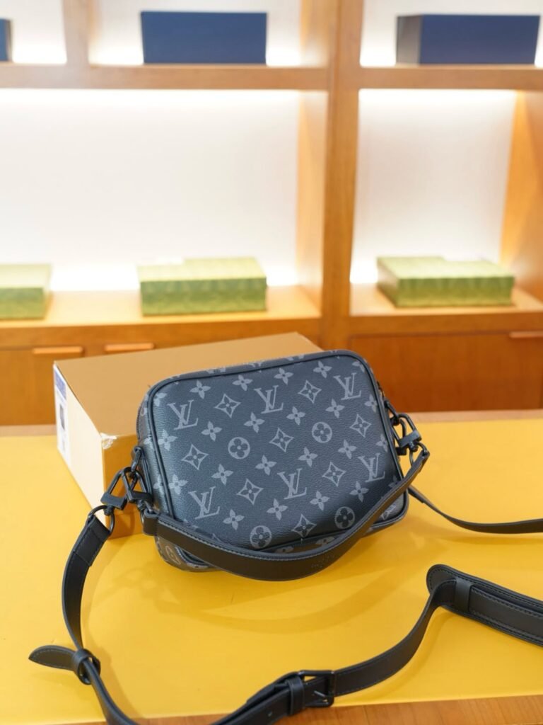 Nil Monogram Archive Tas Black Grey
