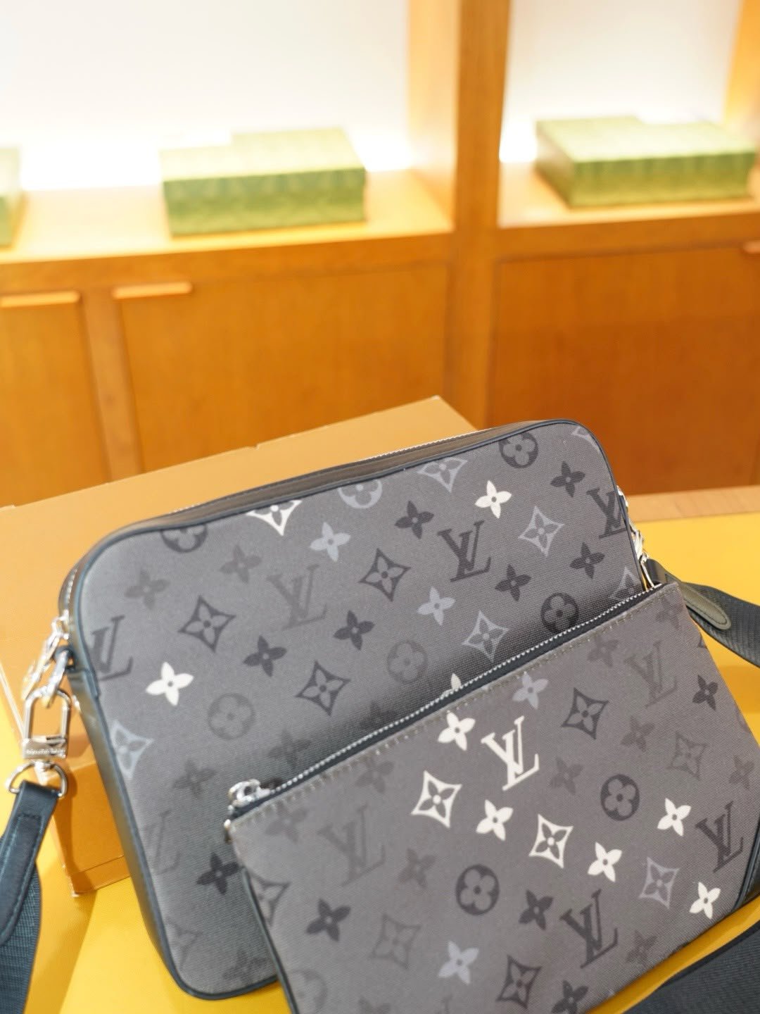 Trio Messenger Tas Black Anthracite